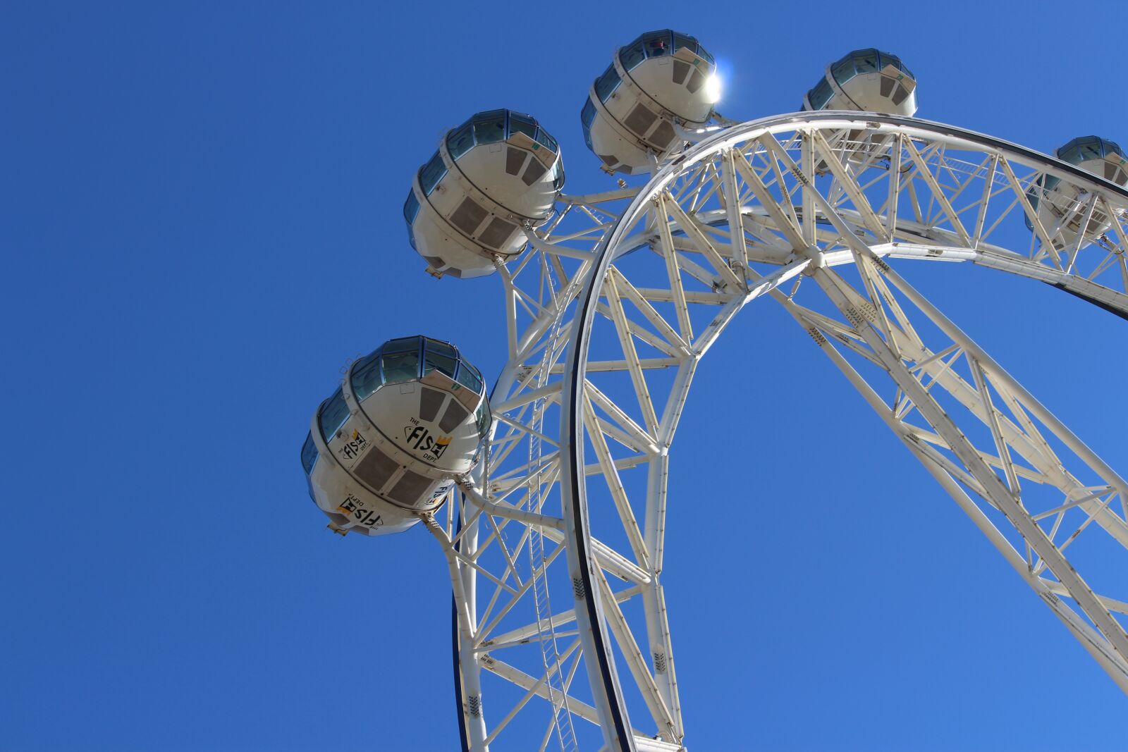 Canon EOS 1300D (EOS Rebel T6 / EOS Kiss X80) sample photo. Sky, steel, high photography