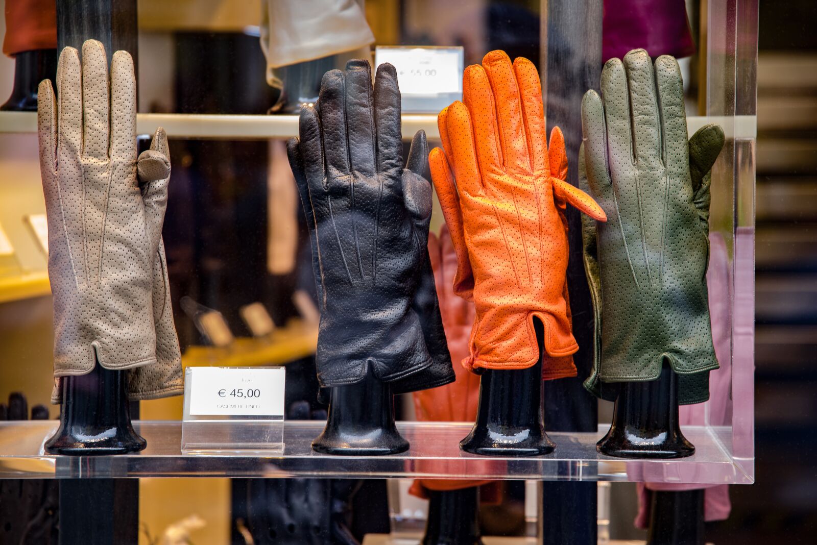 Pentax K-1 Mark II sample photo. Shop, window, showcase photography