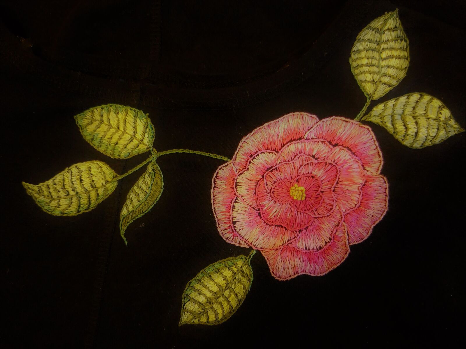 LG G4 sample photo. Embroidery, stitching, rose photography