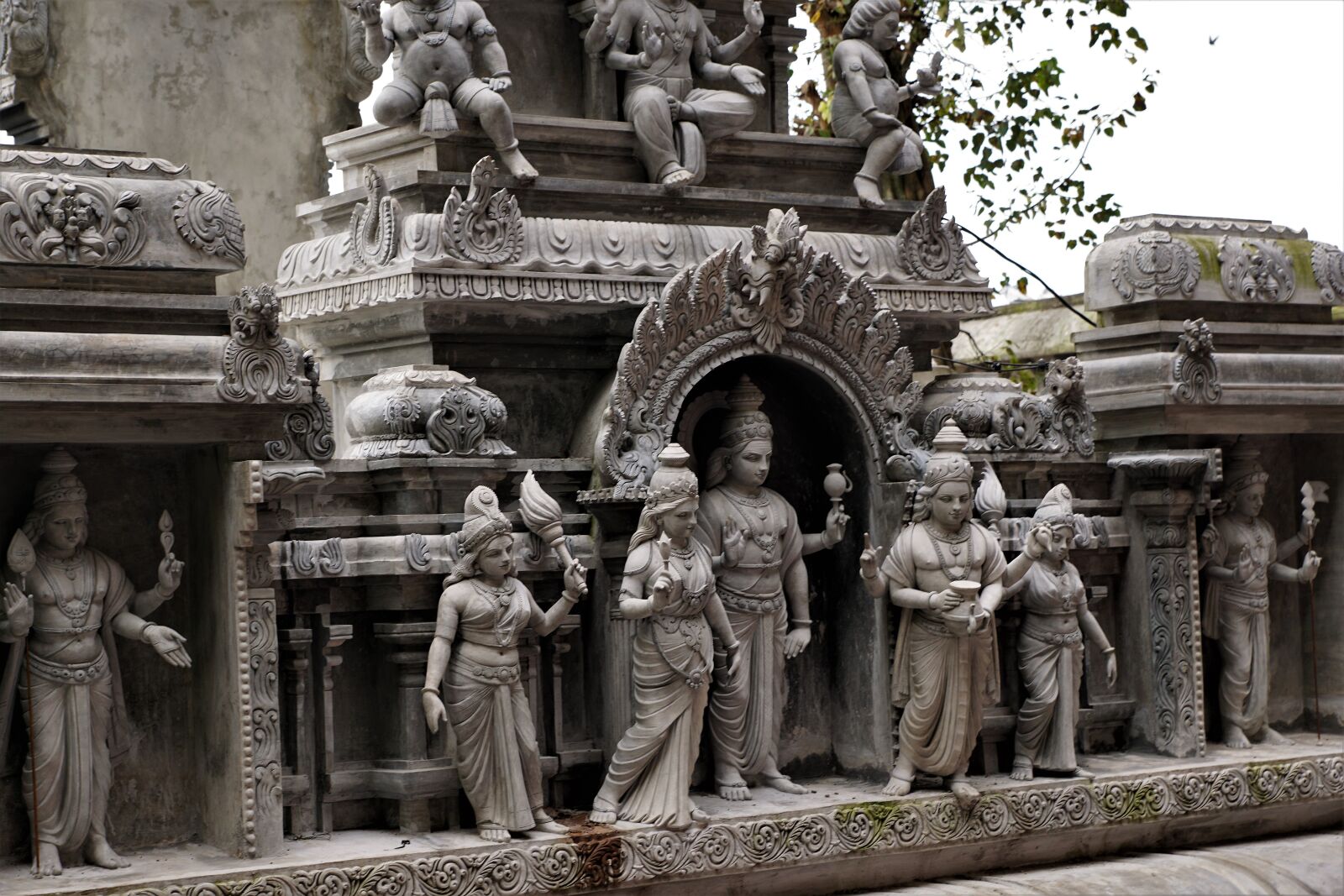 Sony ILCA-77M2 + Sony DT 16-50mm F2.8 SSM sample photo. Human, art, sculpture photography