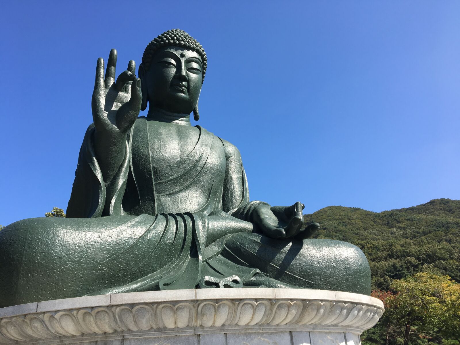 Apple iPhone 6s sample photo. Buddha, paid, sky photography