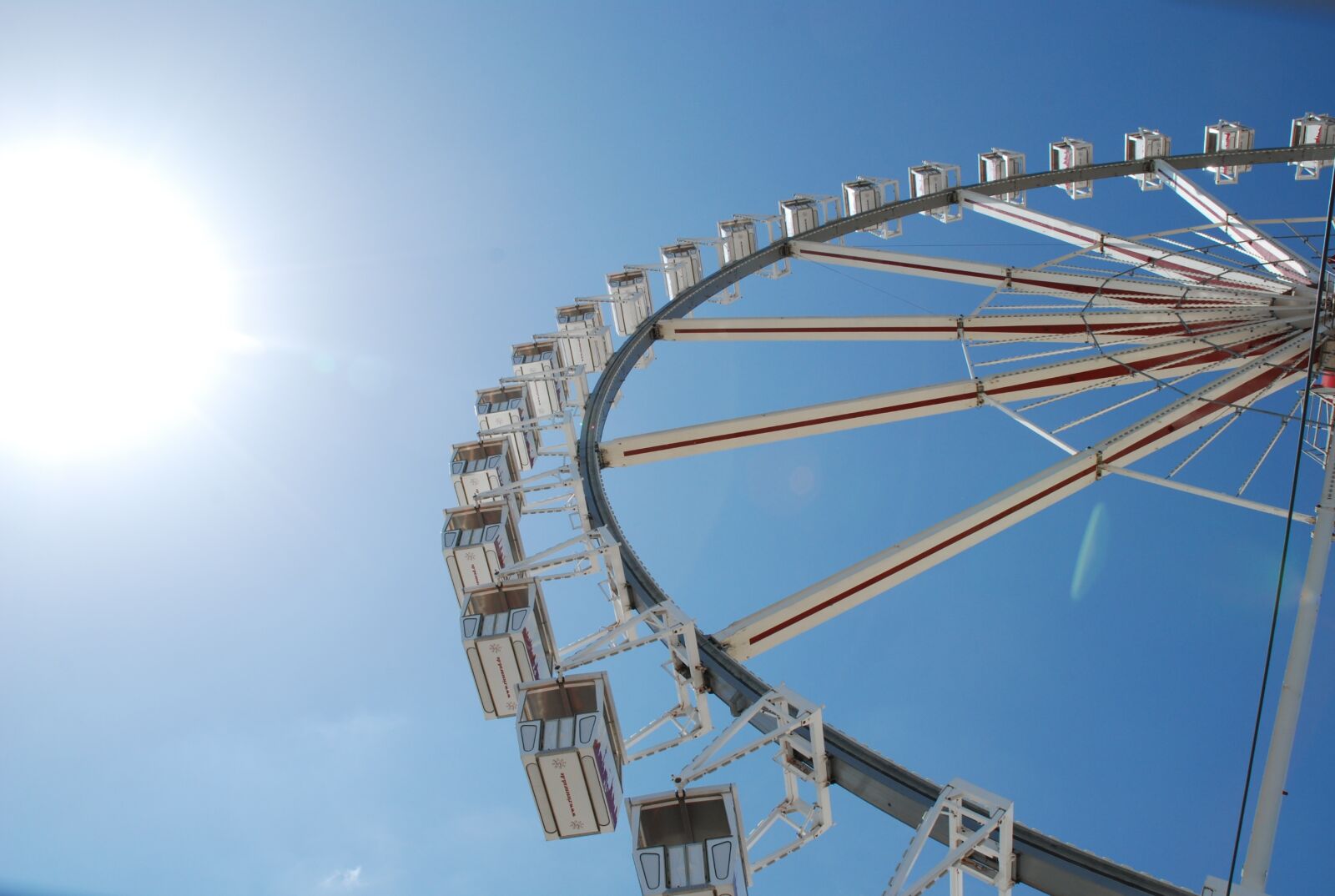 Nikon D80 sample photo. Ferris wheel, sun, leisure photography