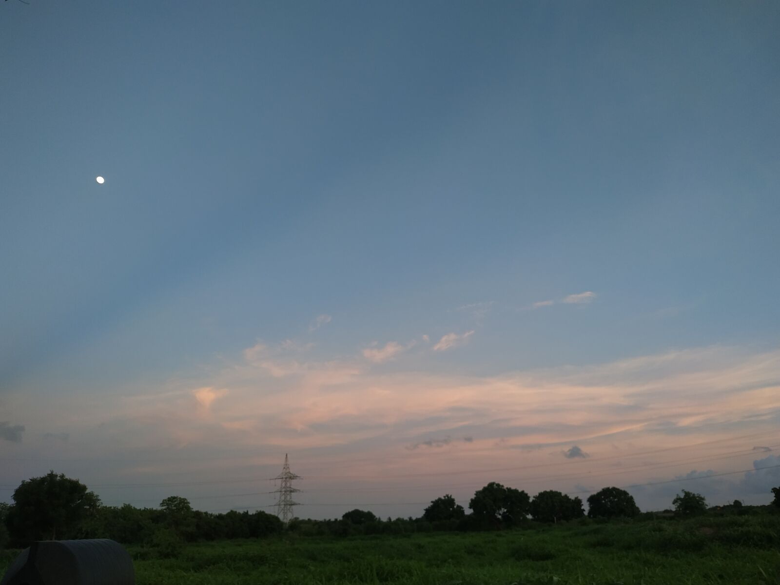 Xiaomi Redmi Note 6 Pro sample photo. Evening, peace, fullmoon photography