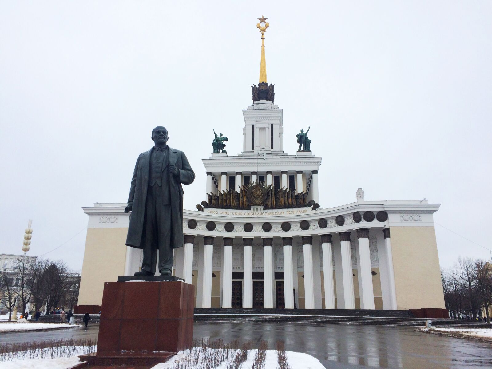 iPhone 5s back camera 4.15mm f/2.2 sample photo. Moscow, russian, architecture photography