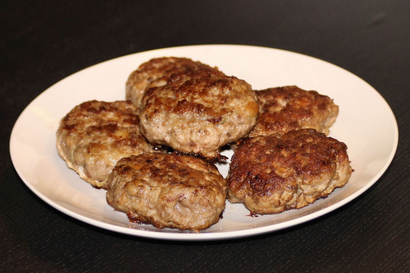 Canon EOS 1100D (EOS Rebel T3 / EOS Kiss X50) sample photo. Meatballs, food, minced meat photography