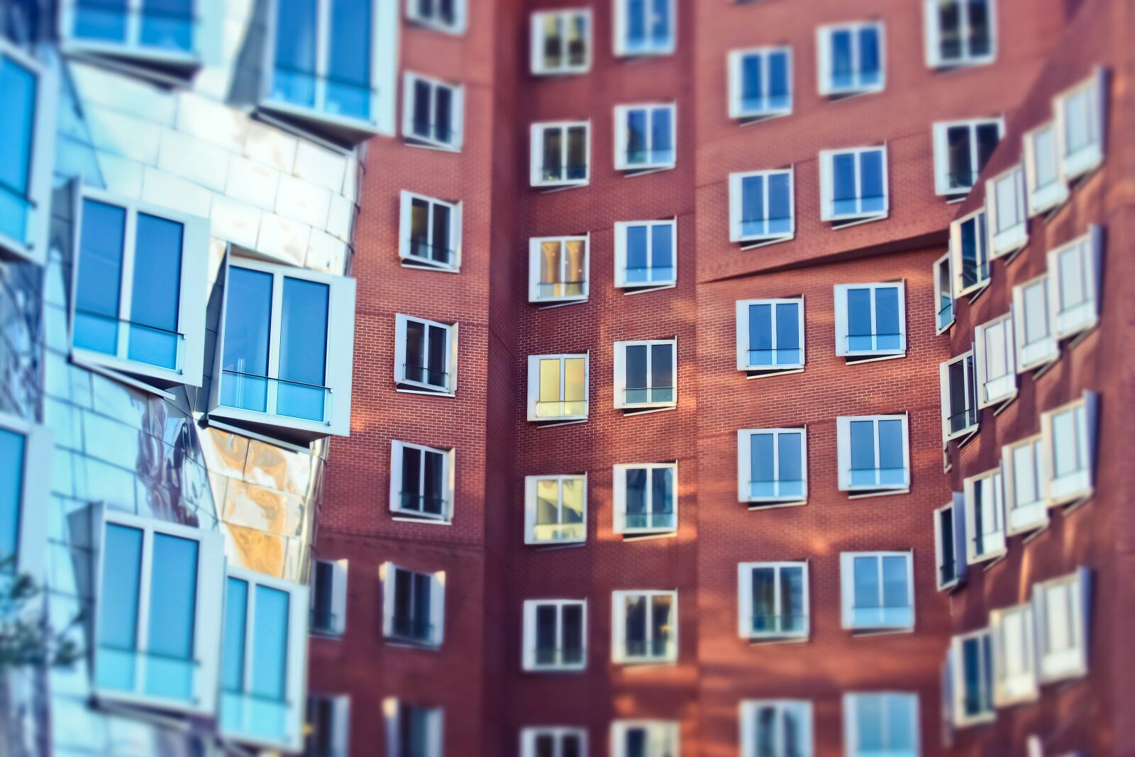 Olympus OM-D E-M10 sample photo. Architecture, building, city photography