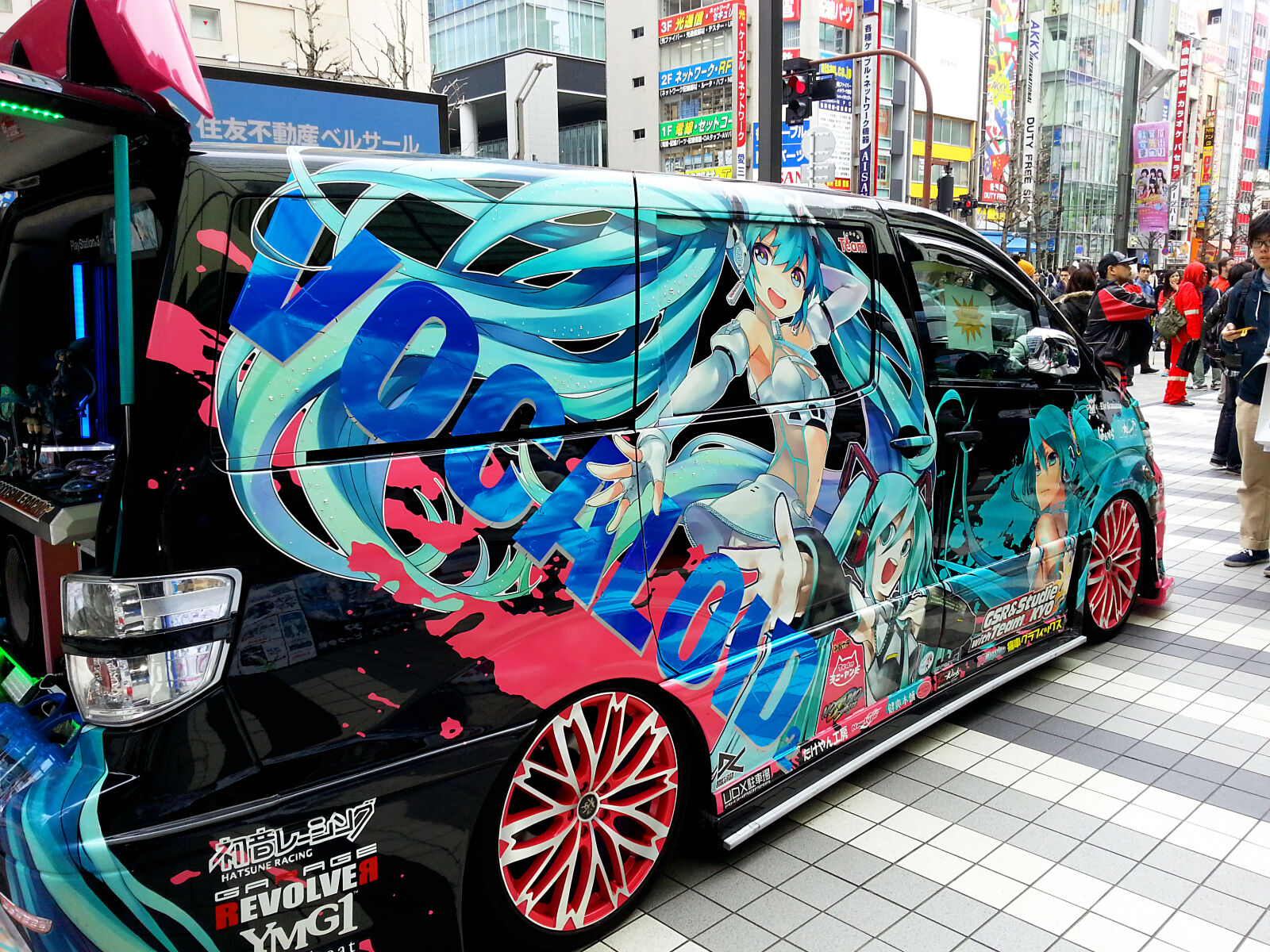 Samsung Galaxy S3 sample photo. Car, colors, paint, street photography