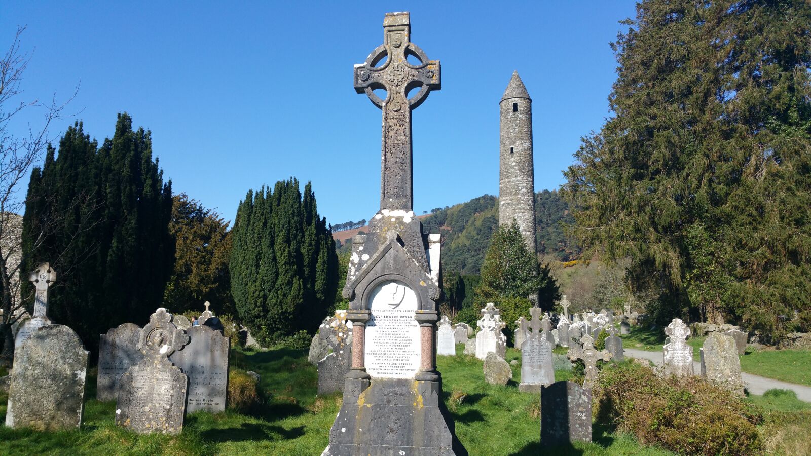 Samsung Galaxy Note4 sample photo. Glendalough, round tower, ireland photography