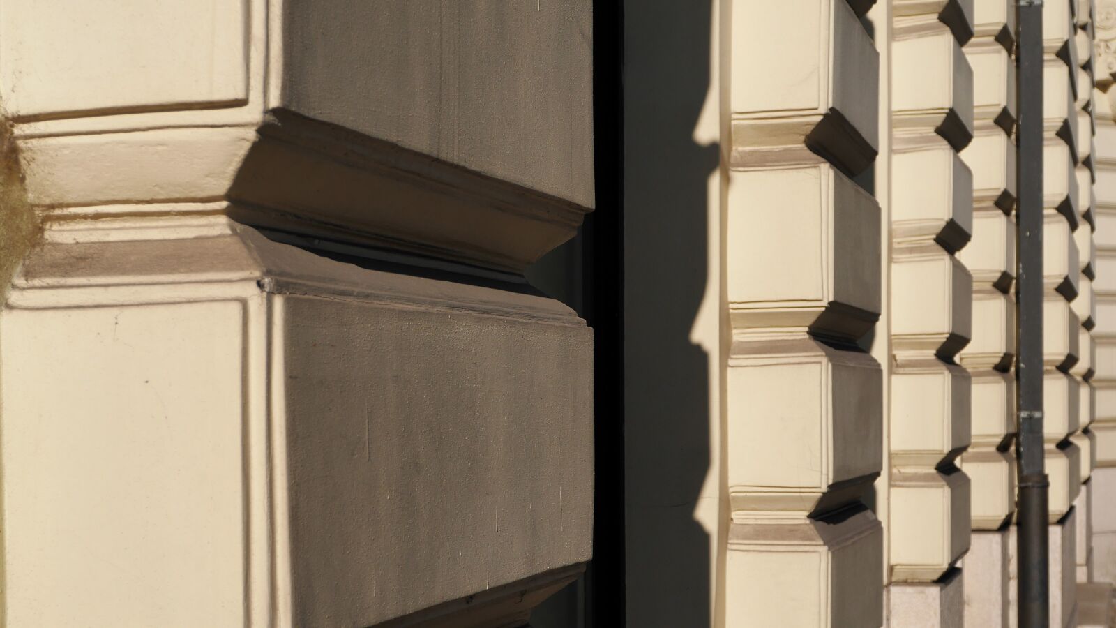 Panasonic Lumix DMC-GX7 sample photo. Building, structure, illumination of photography