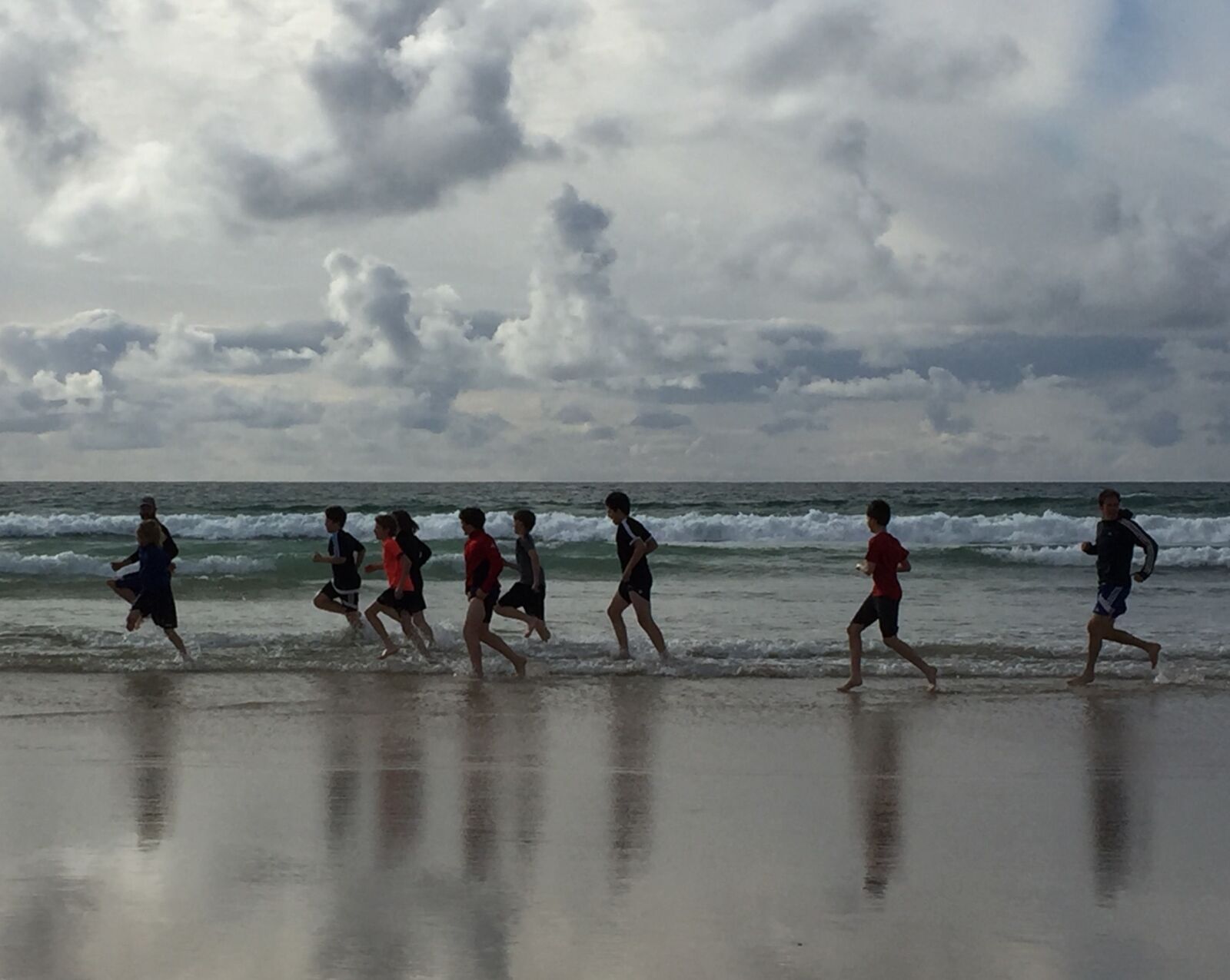 Apple iPhone 6 sample photo. Beach, running, fitness photography
