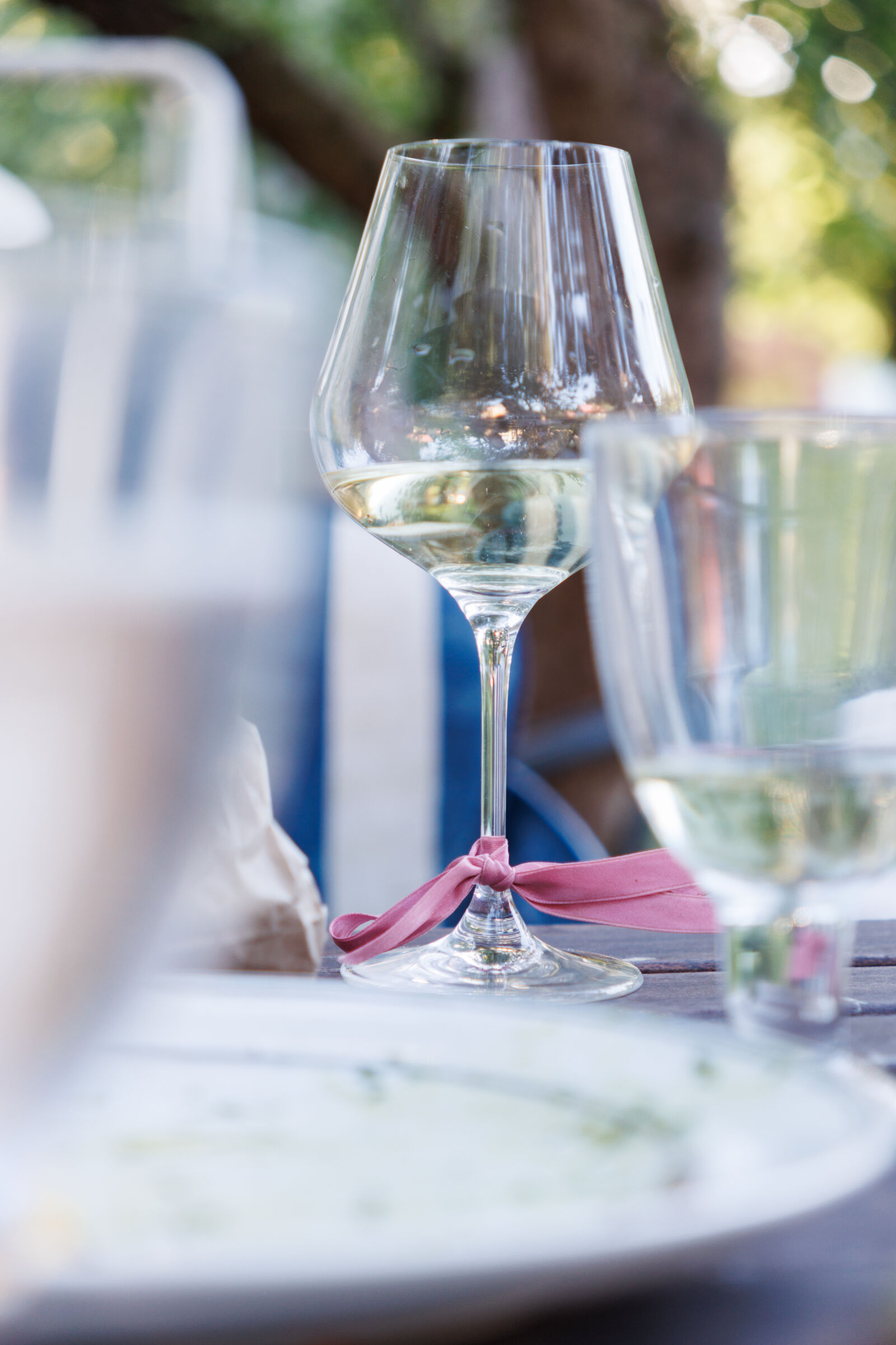 Canon EOS R7 sample photo. Glasses on the table photography