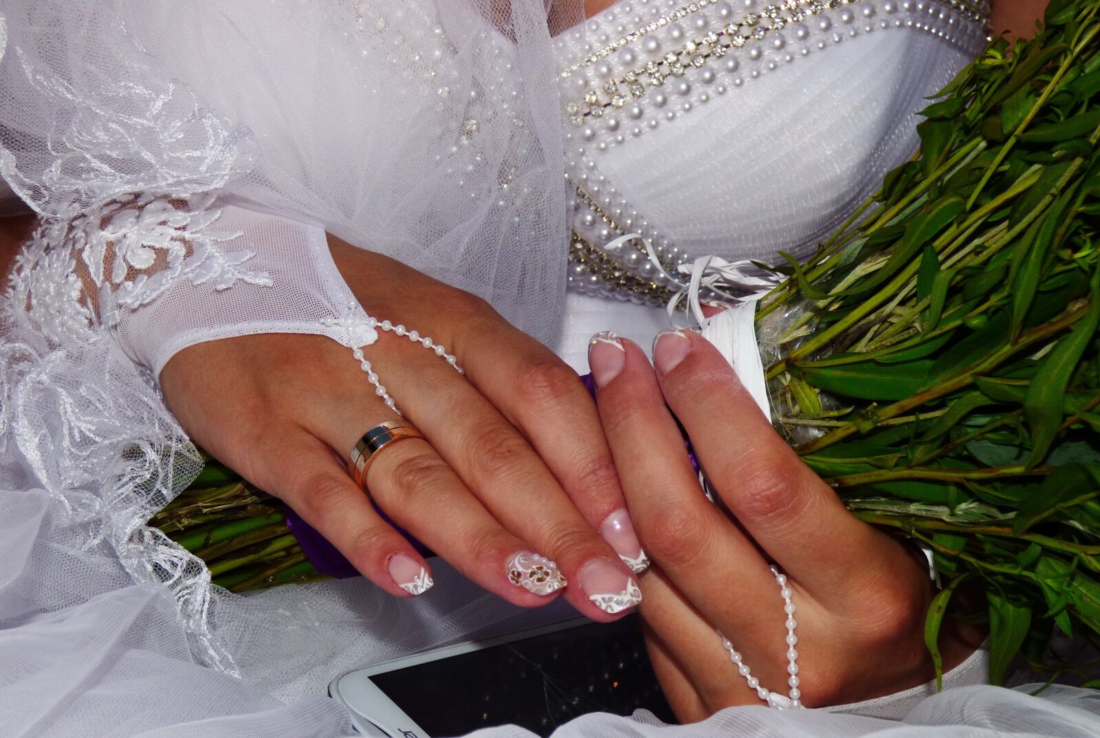 Panasonic DMC-FZ72 sample photo. Bride, ring, wedding photography
