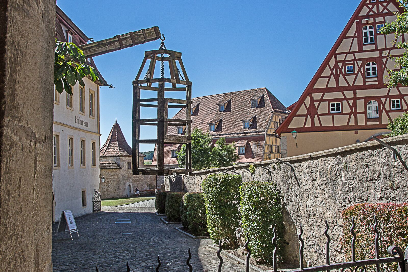 Canon EF 24-105mm F4L IS USM sample photo. Rothenburg of the deaf photography