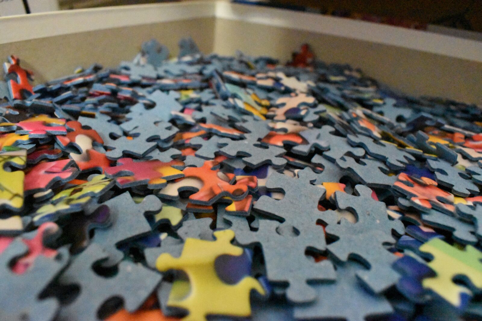 Nikon D3500 sample photo. Box, parts, puzzle photography
