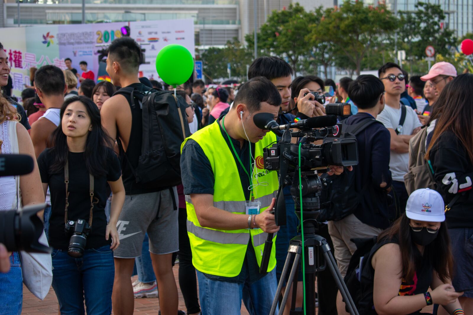 Nikon D3400 sample photo. Camera man, hong kong photography