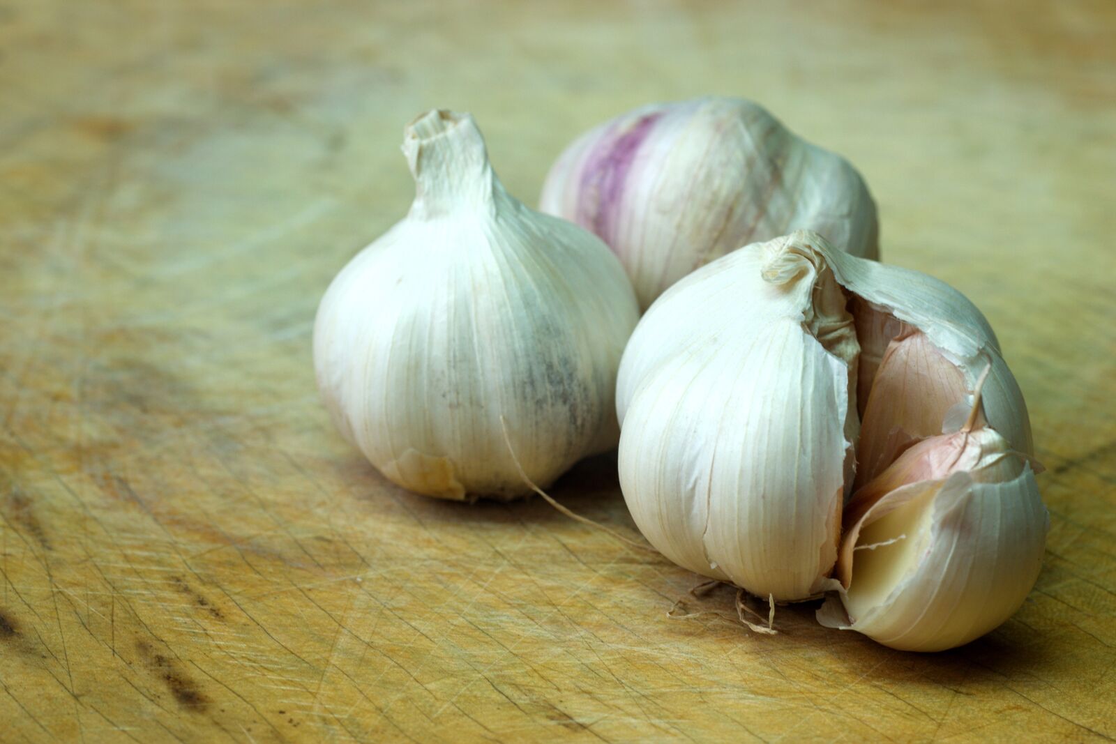 Nikon D3100 sample photo. Garlic, food, condiment photography