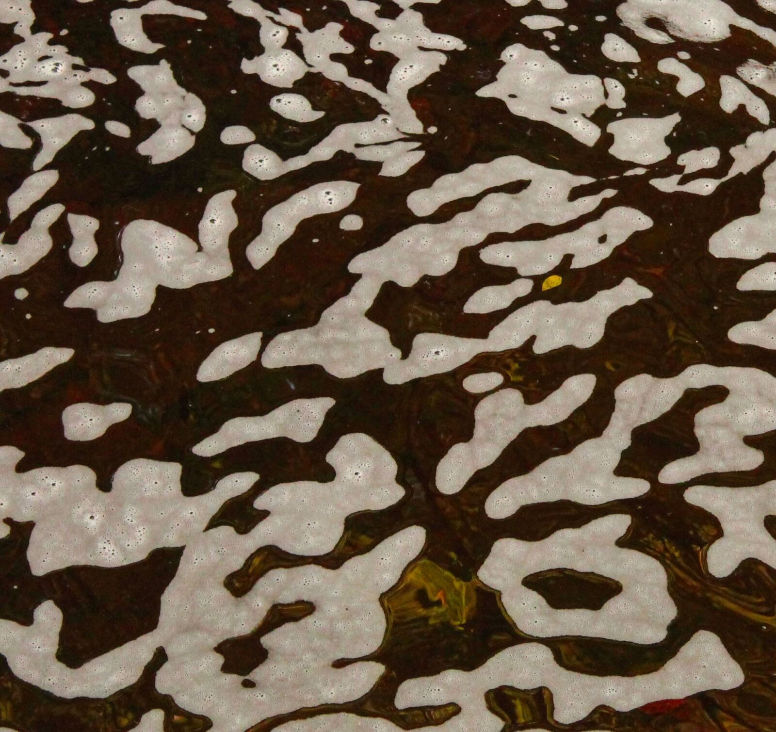 Canon EOS 1100D (EOS Rebel T3 / EOS Kiss X50) sample photo. Water, foam, pattern photography