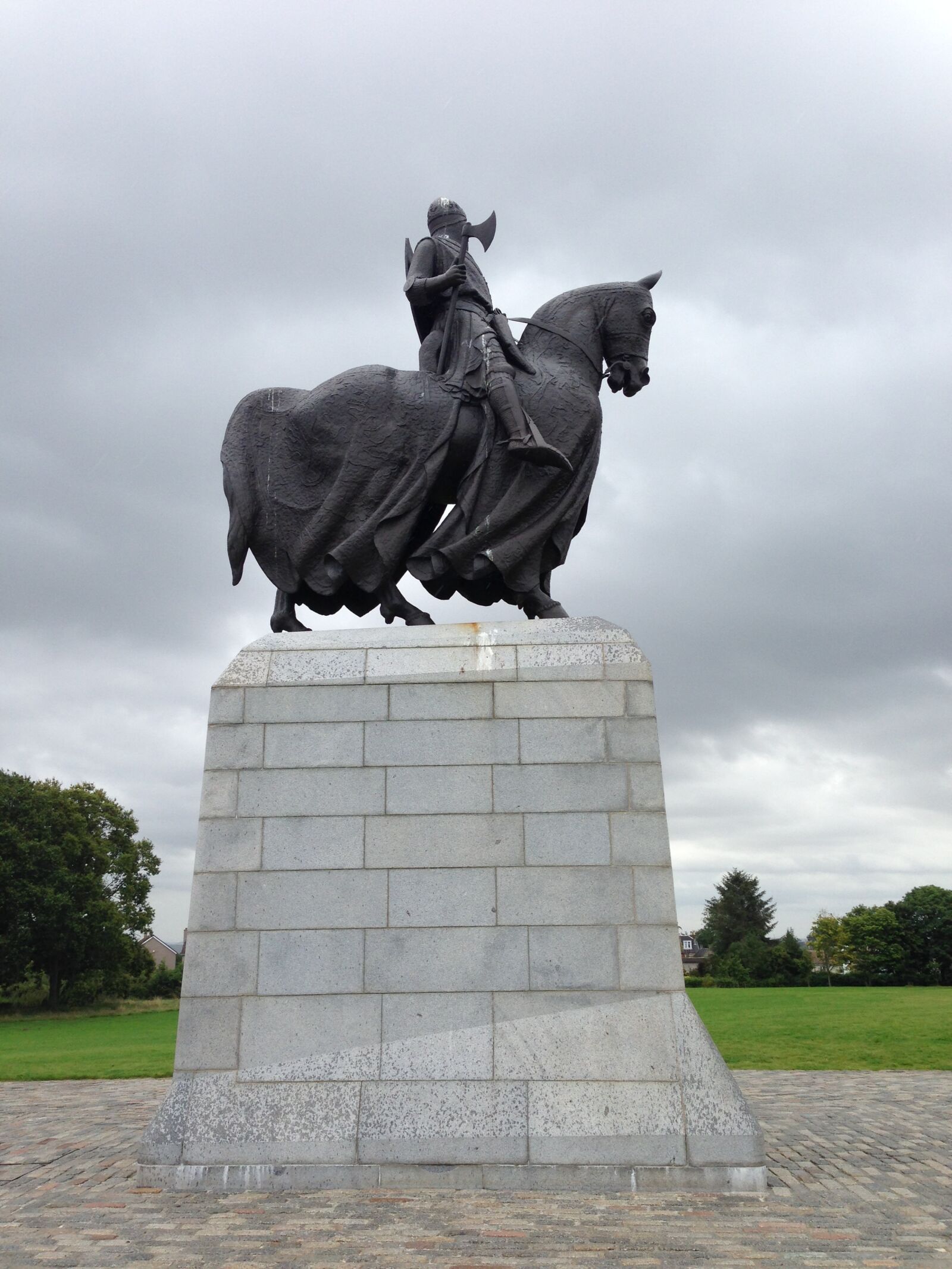 iPhone 5 back camera 4.12mm f/2.4 sample photo. Battle of bannockburn, robert photography