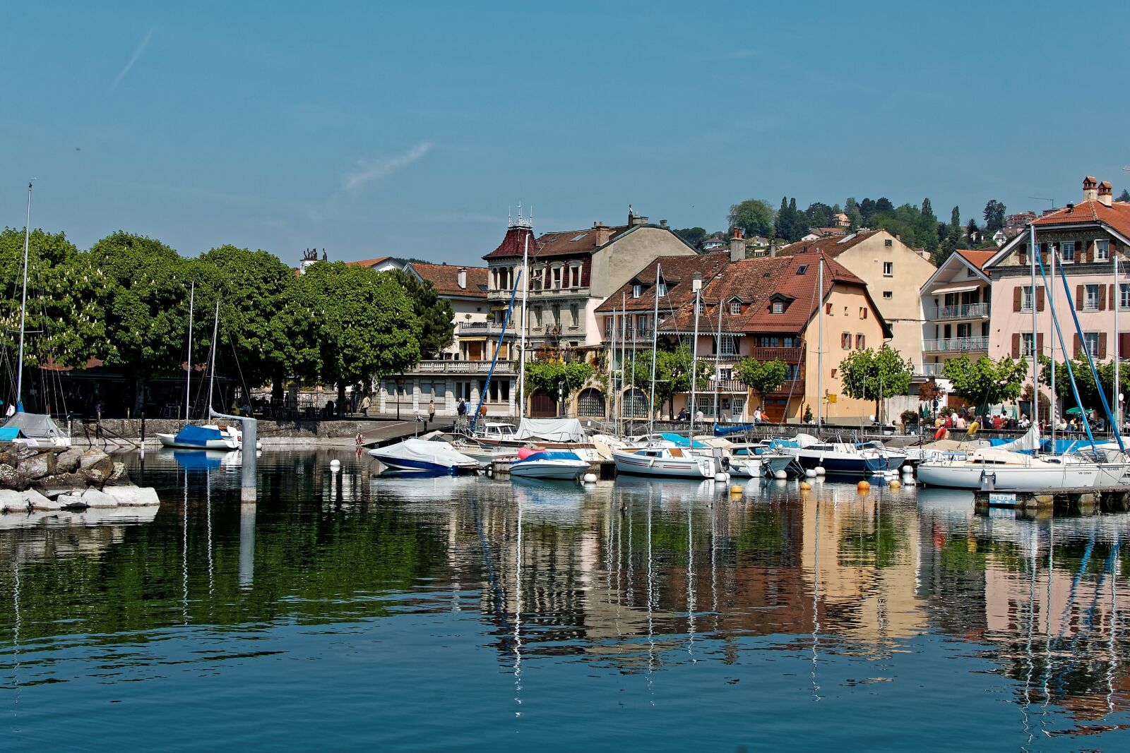Nikon D50 sample photo. Port, lutry, vaud photography