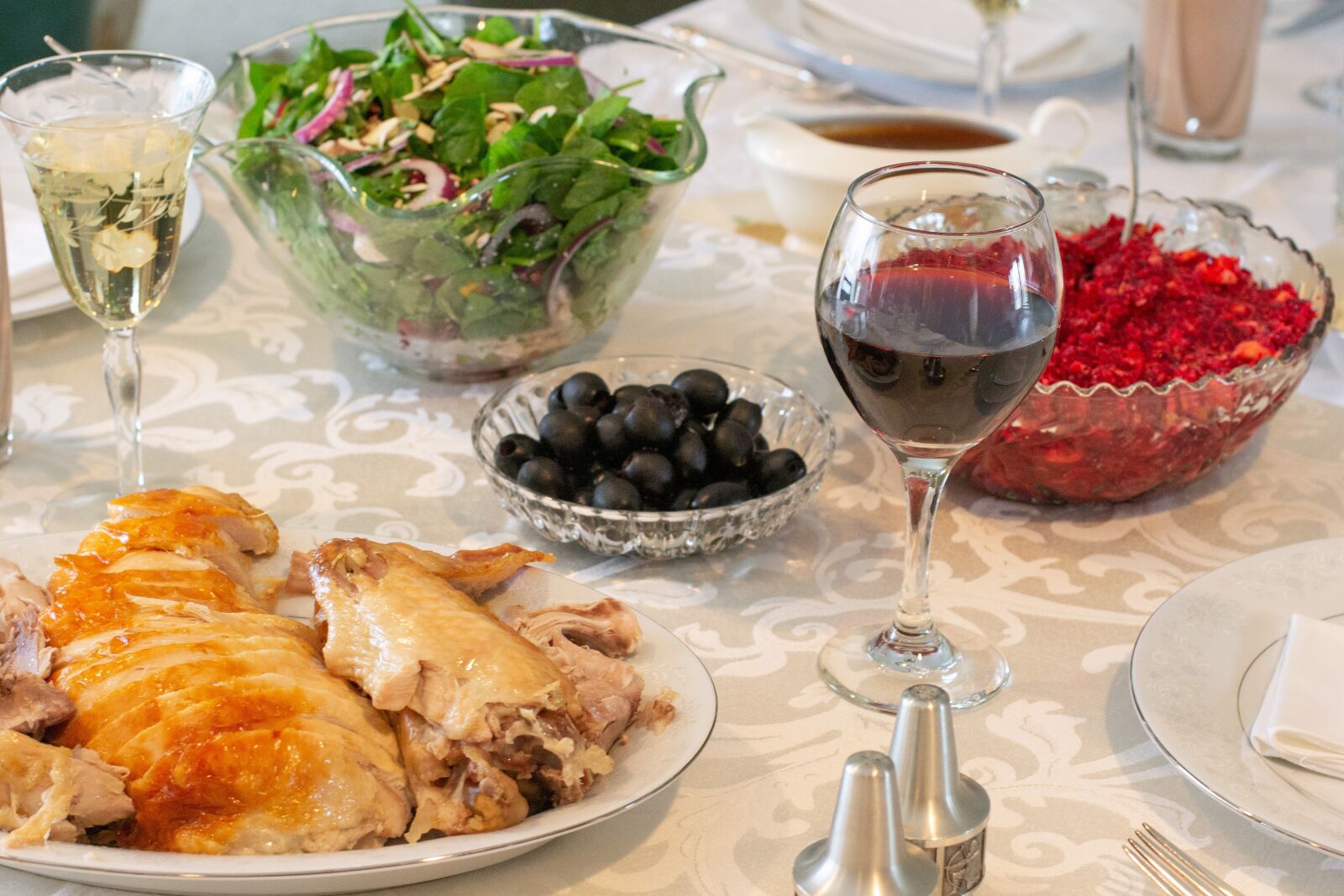 Canon EF 50mm F1.4 USM sample photo. Cranberries, thanksgiving, wine photography