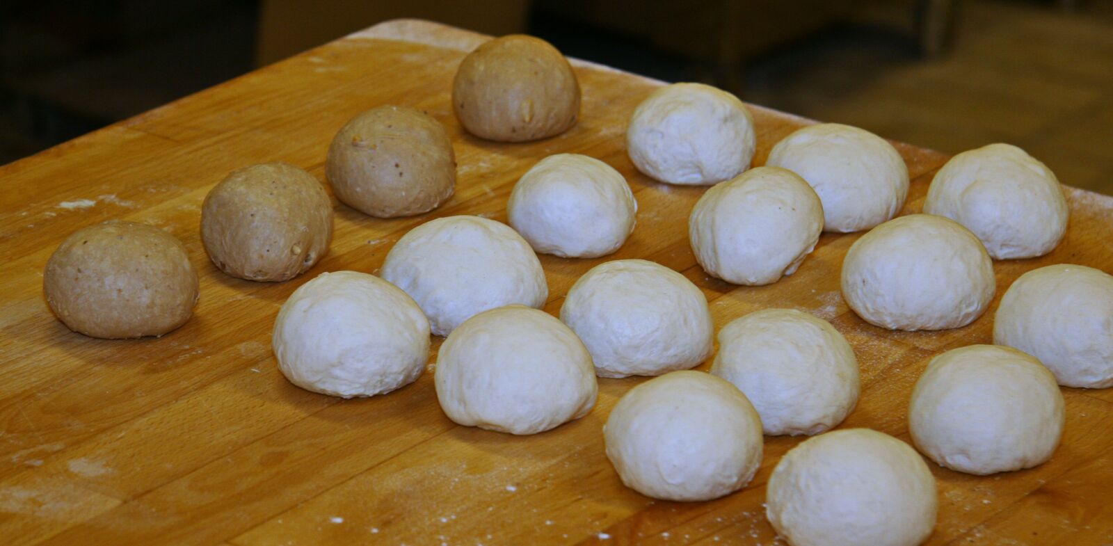 Canon EOS 20D sample photo. French gross bun, dough photography