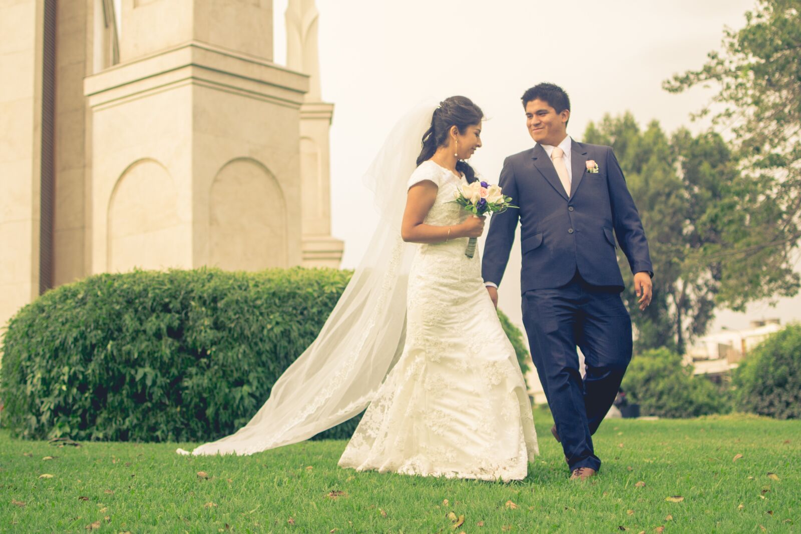 Nikon D3100 sample photo. Marriage, couple, park photography