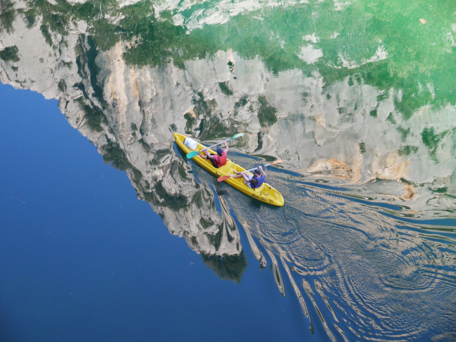 Panasonic Lumix DMC-G1 sample photo. Gorges you verdon, kayak photography