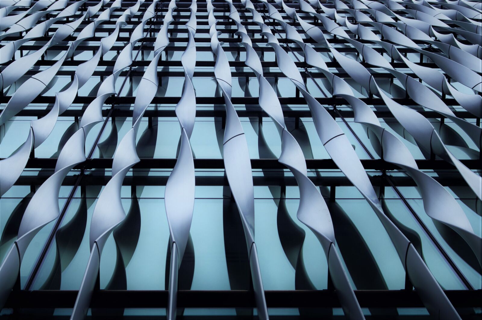 Pentax K-x sample photo. Twisted, metal, window photography