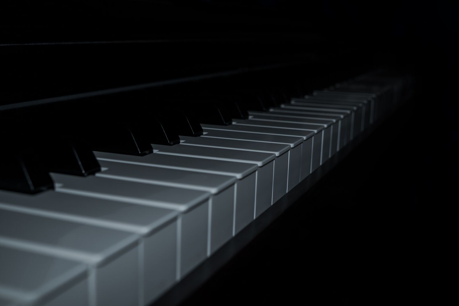 Sony a6300 sample photo. Piano, keys, piano keyboard photography