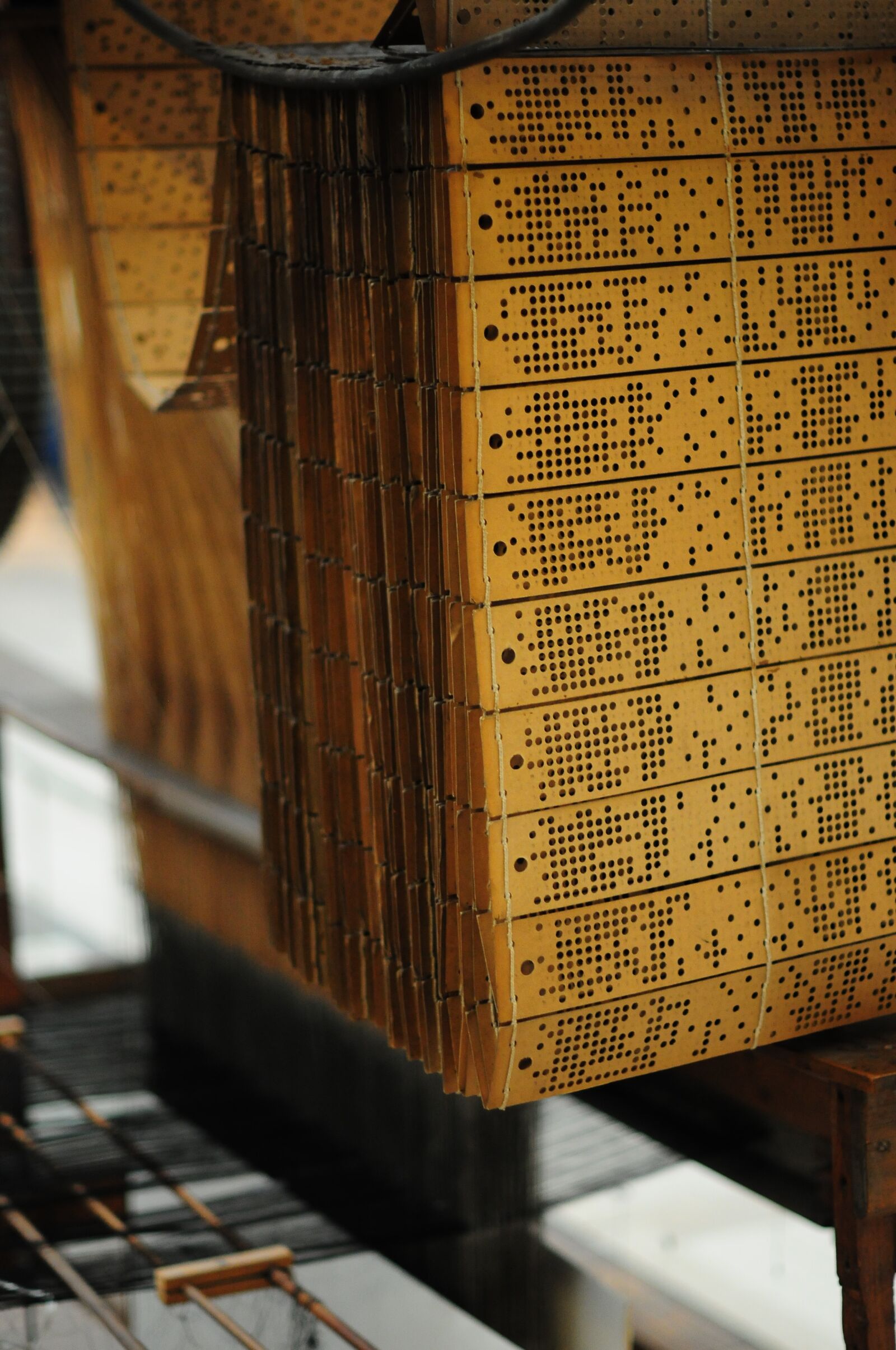 Nikon D300 sample photo. Weave, machine, hands photography