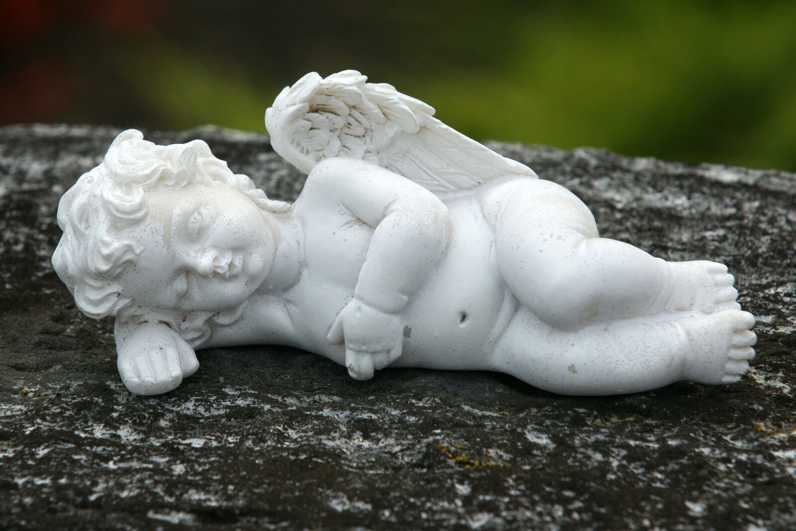 Sony Alpha DSLR-A700 sample photo. Angel, angel figure, reclining photography