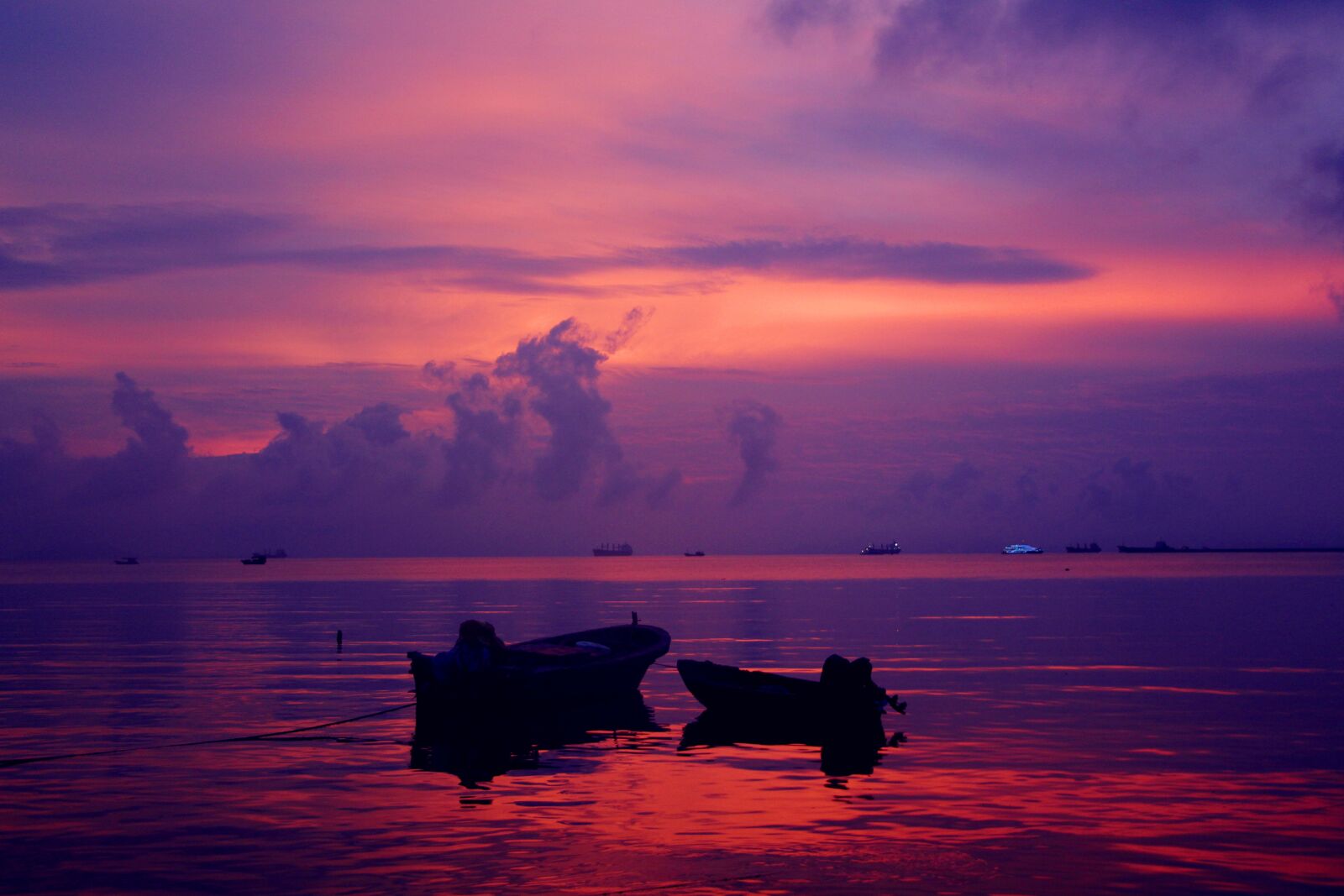 Canon EOS 700D (EOS Rebel T5i / EOS Kiss X7i) sample photo. Beach, sunset, sanya photography