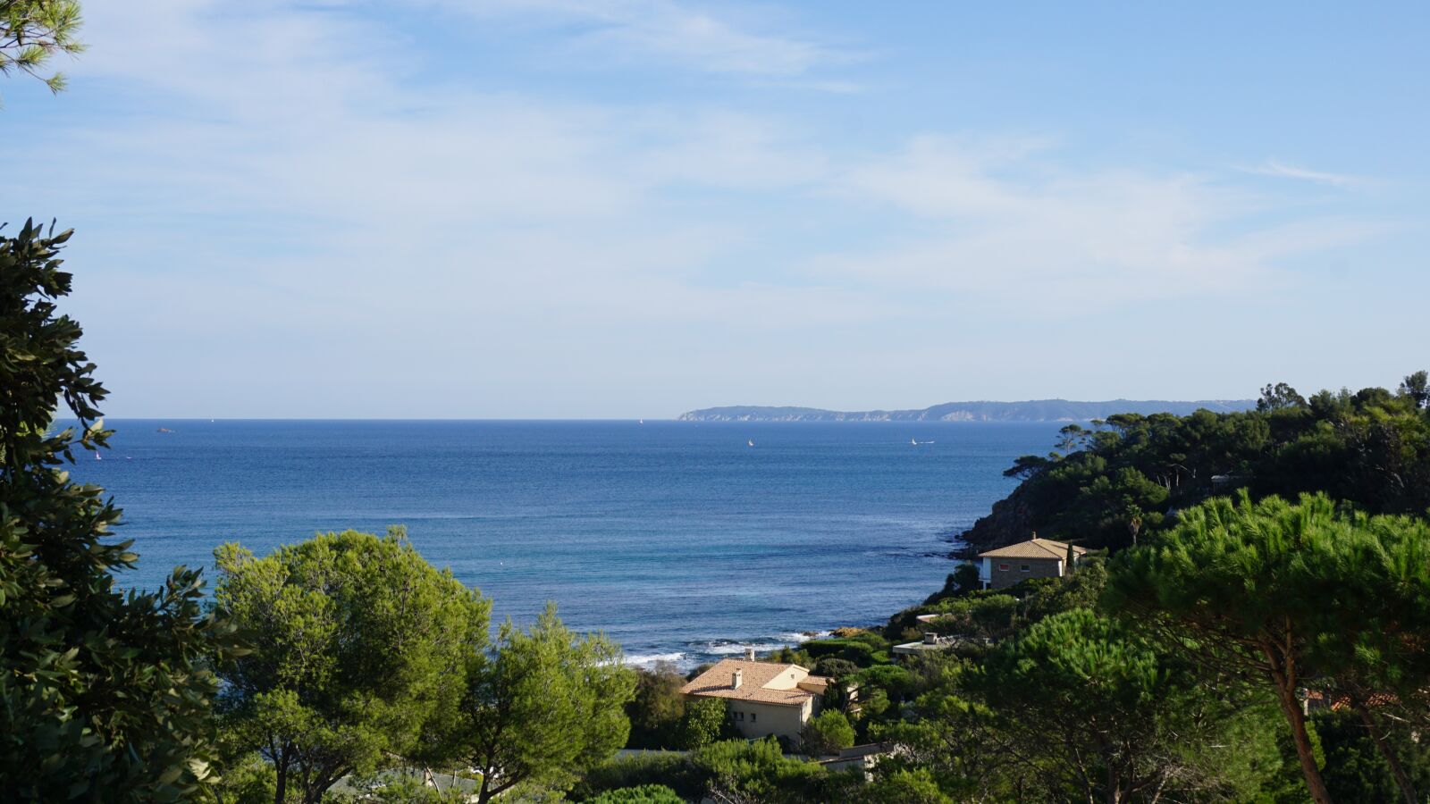 Sony E 16-50mm F3.5-5.6 PZ OSS sample photo. View, sea, landscape photography
