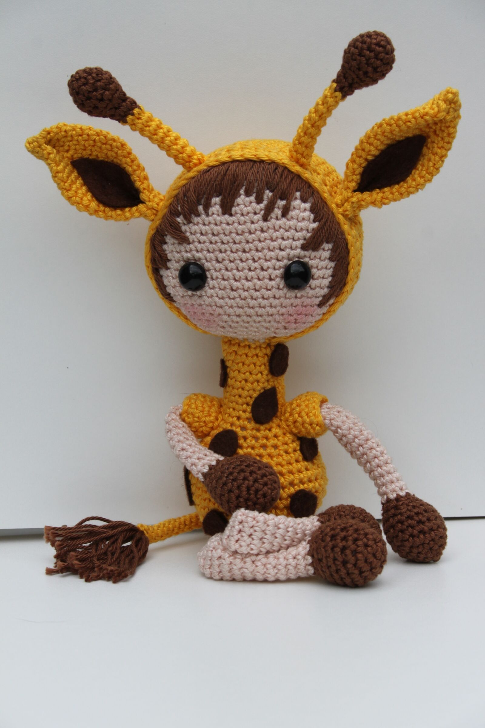 Canon EOS 500D (EOS Rebel T1i / EOS Kiss X3) sample photo. Giraffe, crochet giraffe, crochet photography