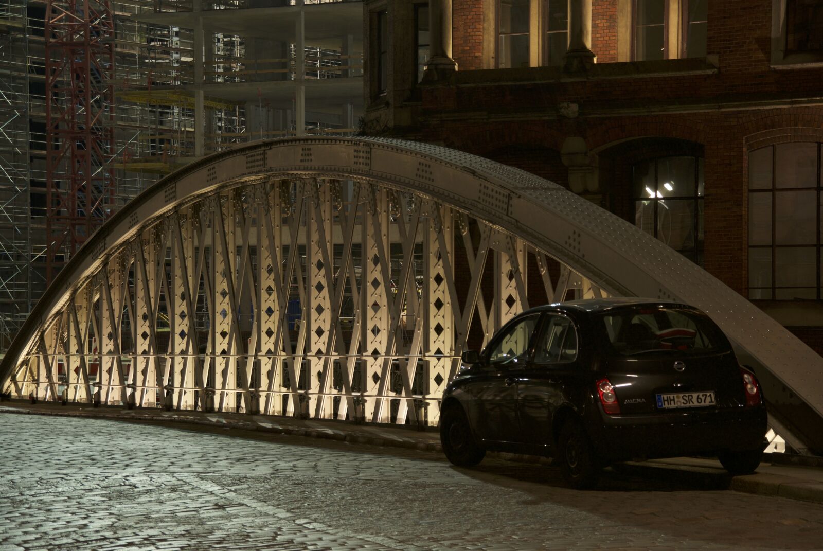 Pentax K200D sample photo. Hamburg, night, city-lights photography