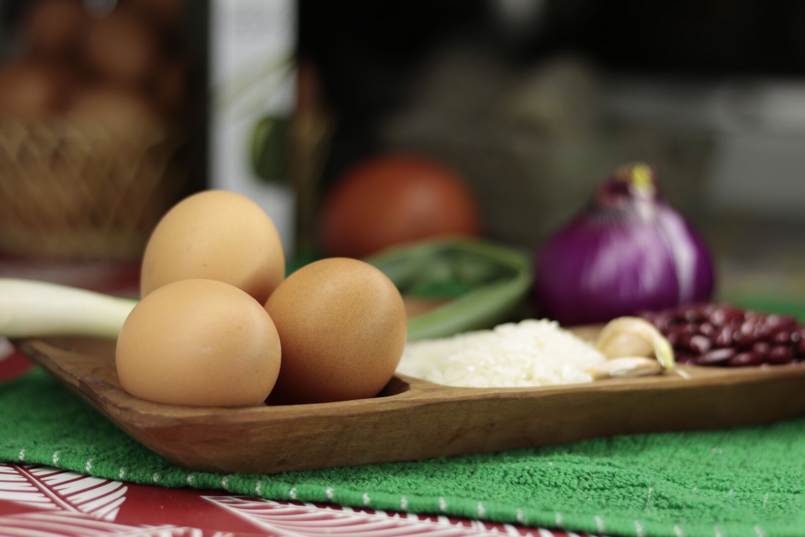 Canon EOS 70D + Canon EF 50mm F1.8 STM sample photo. Eggs, food, egg photography