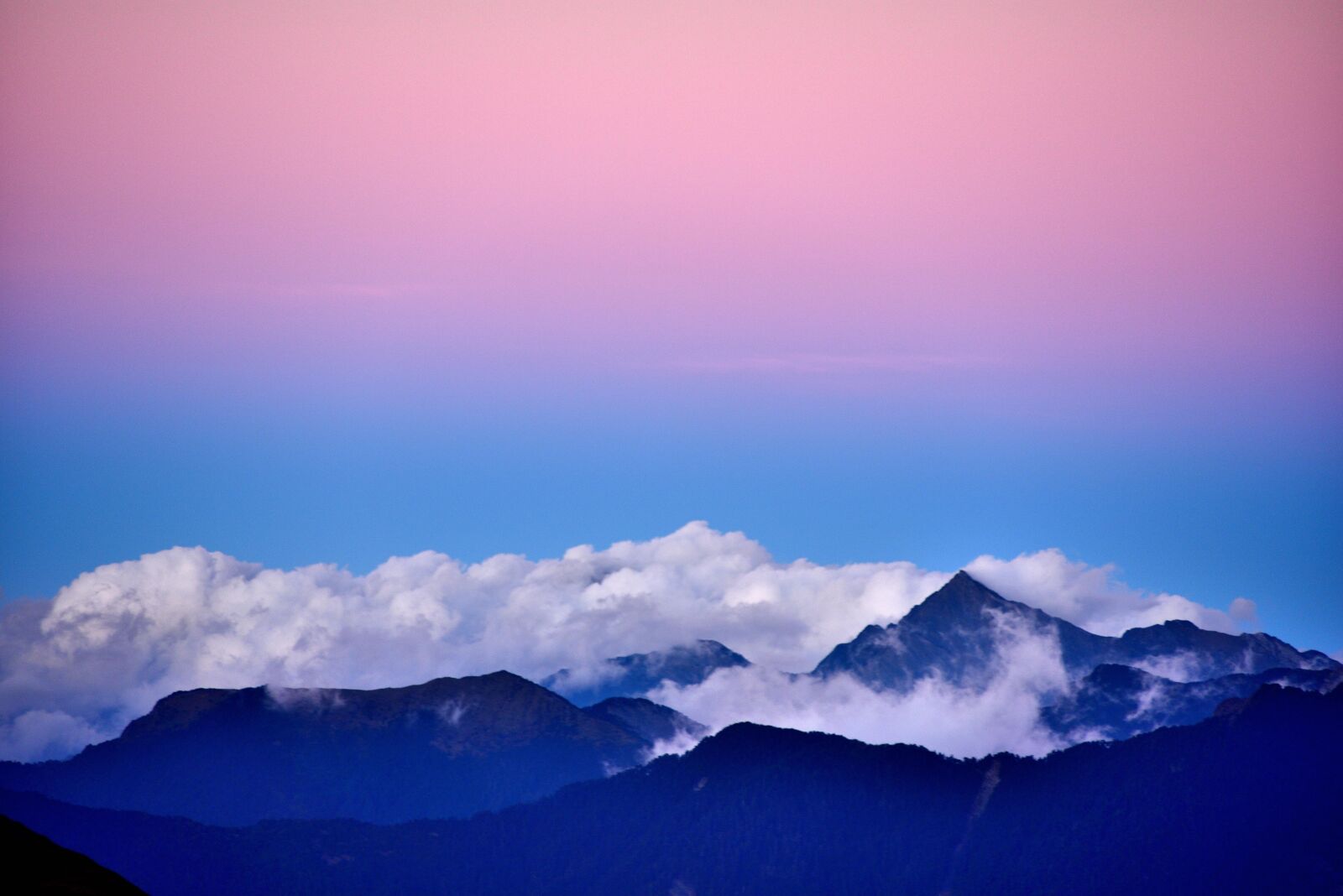 Nikon D750 sample photo. Dusk, clouds, fog photography