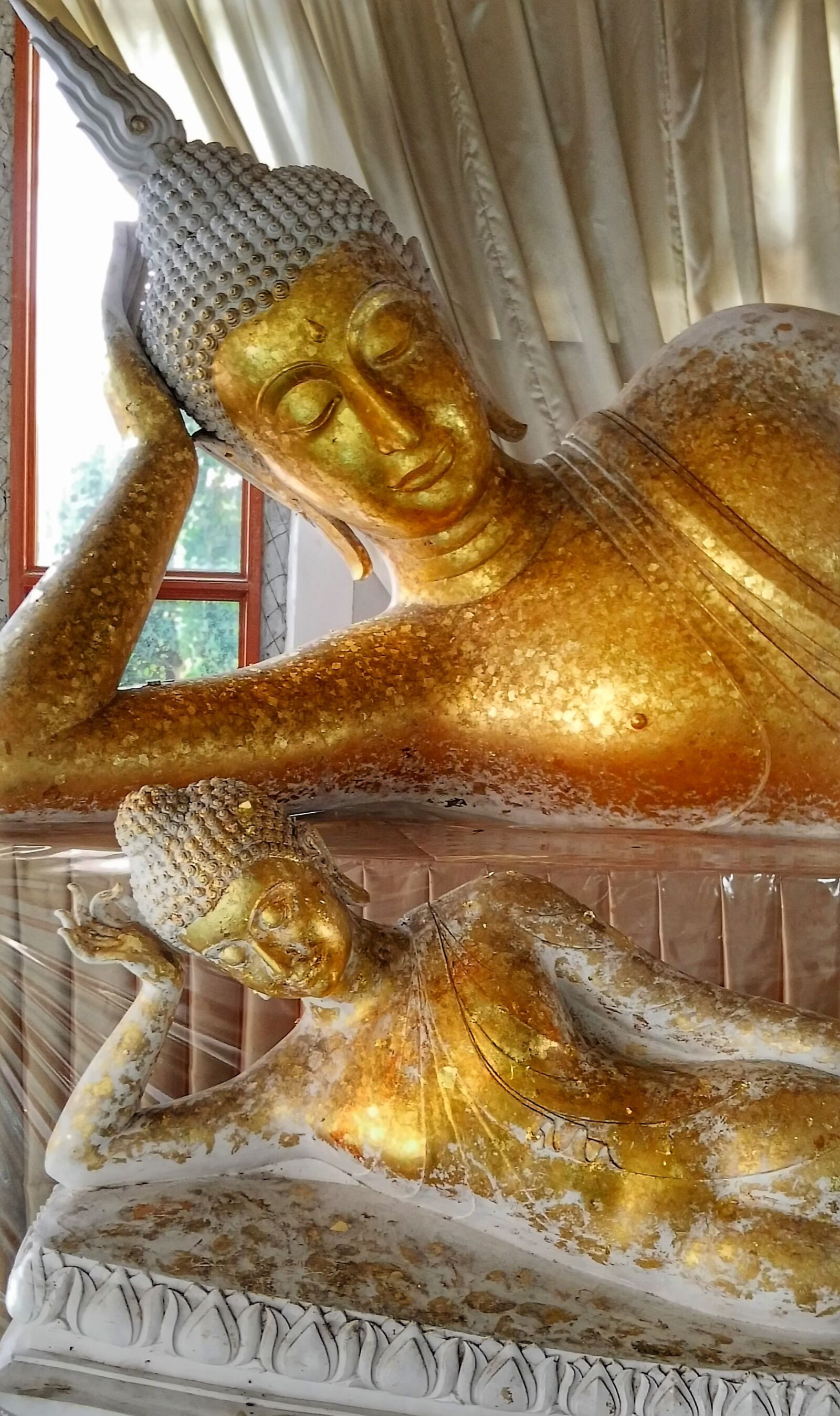 OPPO R7 Plusf sample photo. Reclining buddha, korat, thailand photography