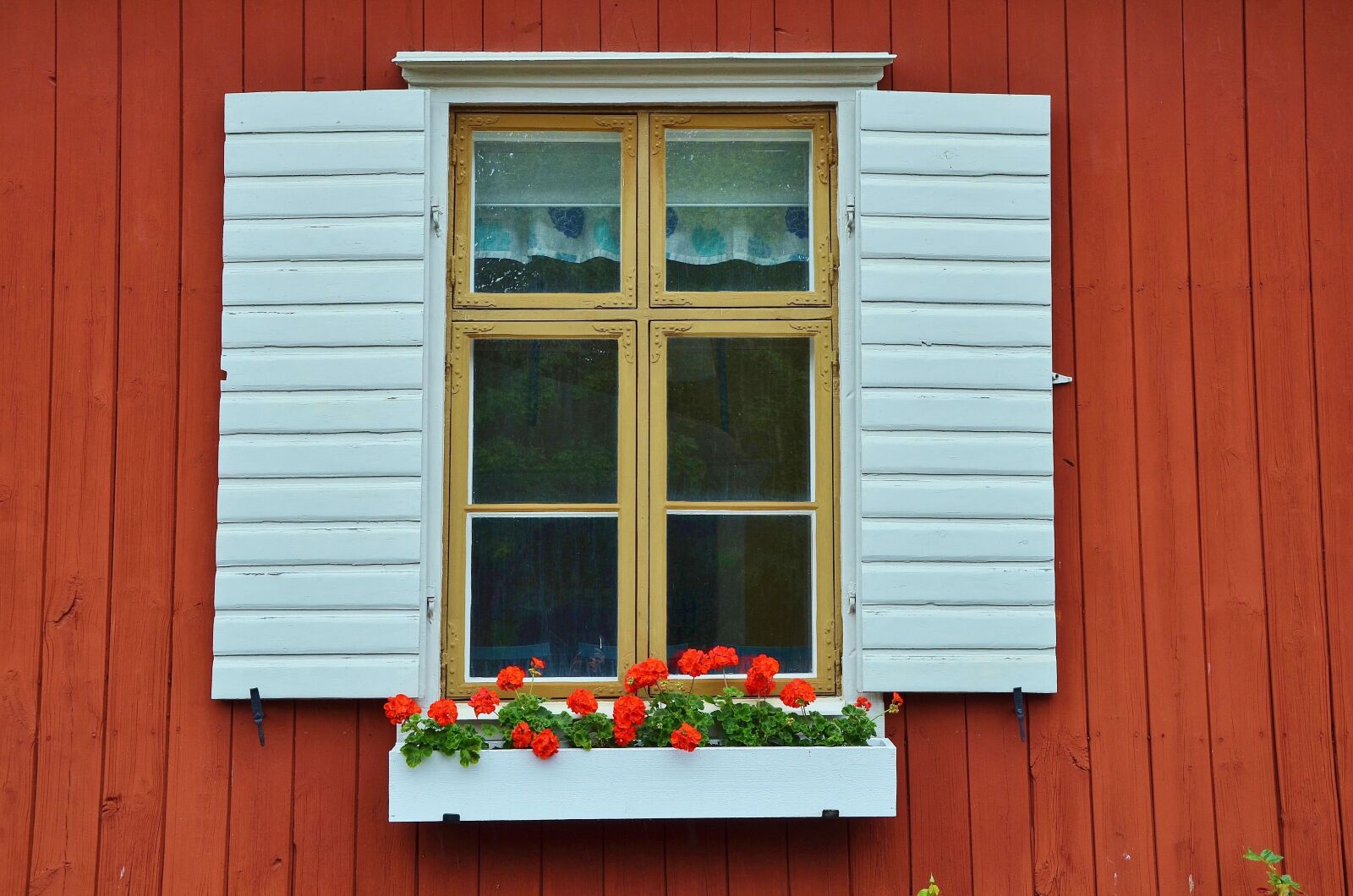 Nikon D7000 sample photo. House, wooden, home photography