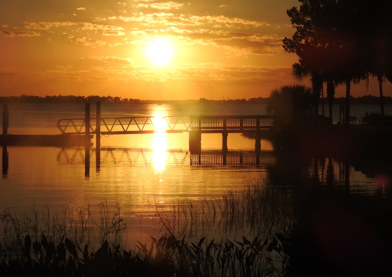 Nikon Coolpix P900 sample photo. Sunset, lake, water photography
