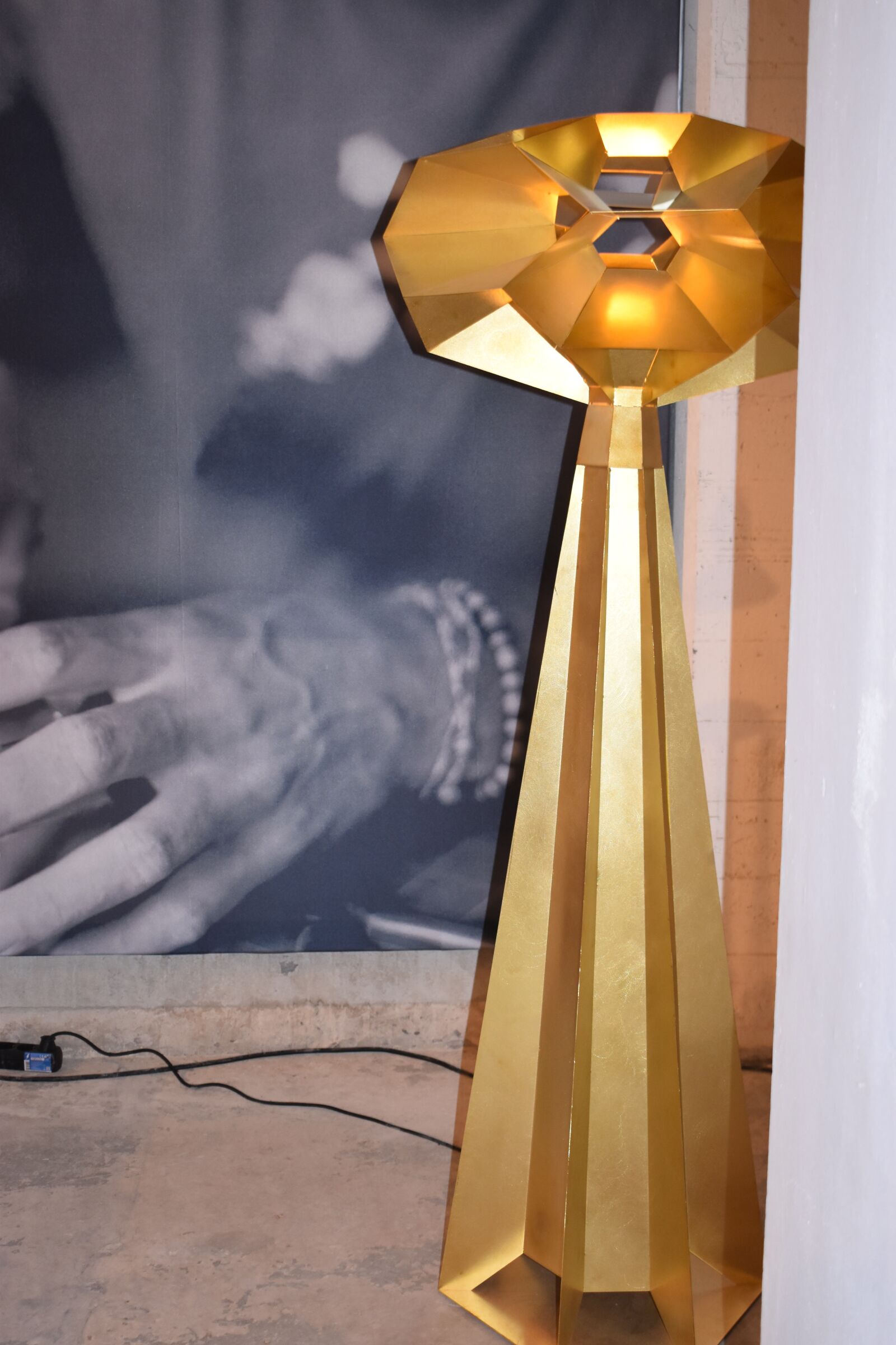 Nikon D5600 sample photo. Lamp, modern, golden photography