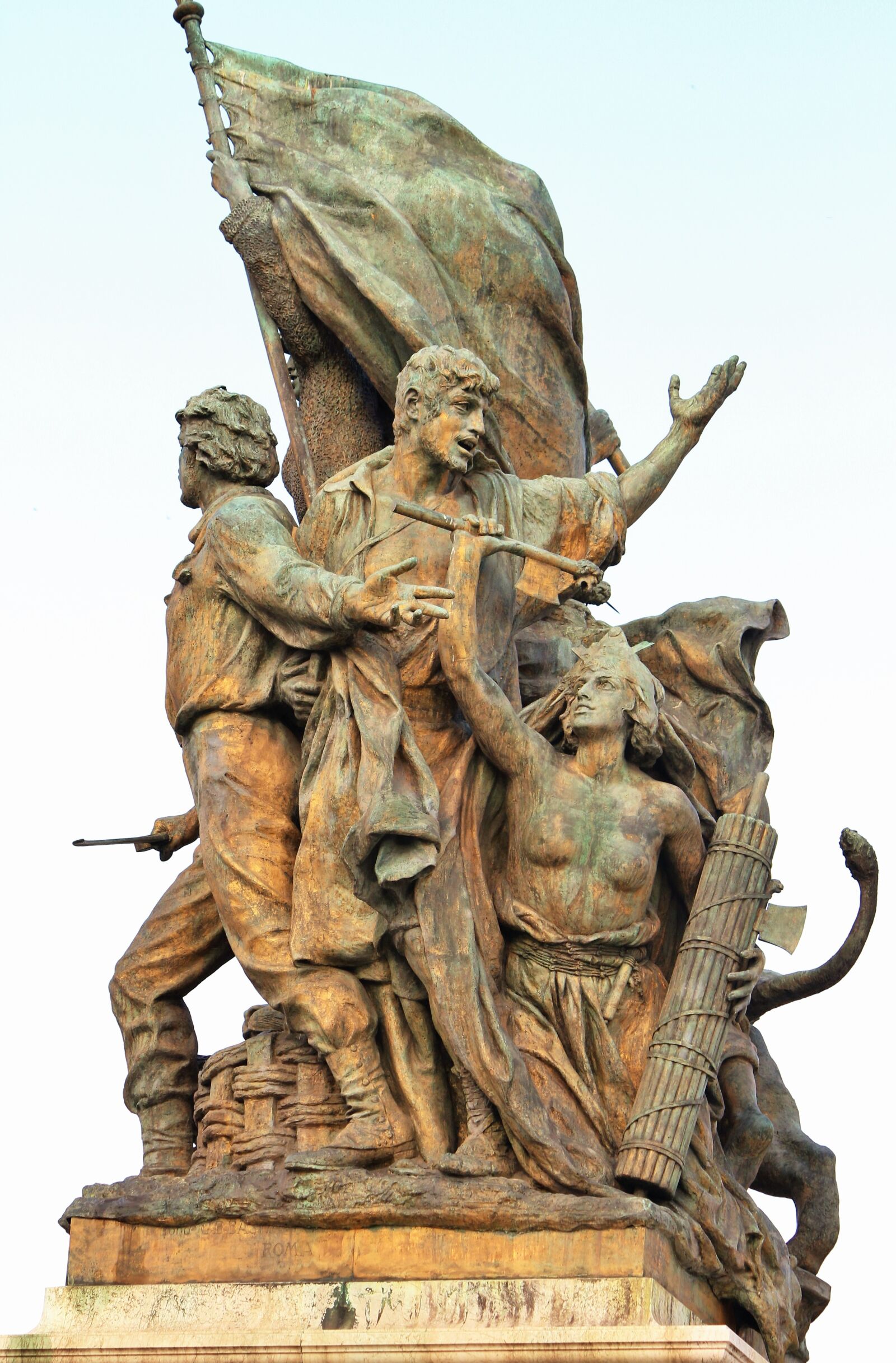 Canon EOS 550D (EOS Rebel T2i / EOS Kiss X4) sample photo. Statue, commemorate, iron photography