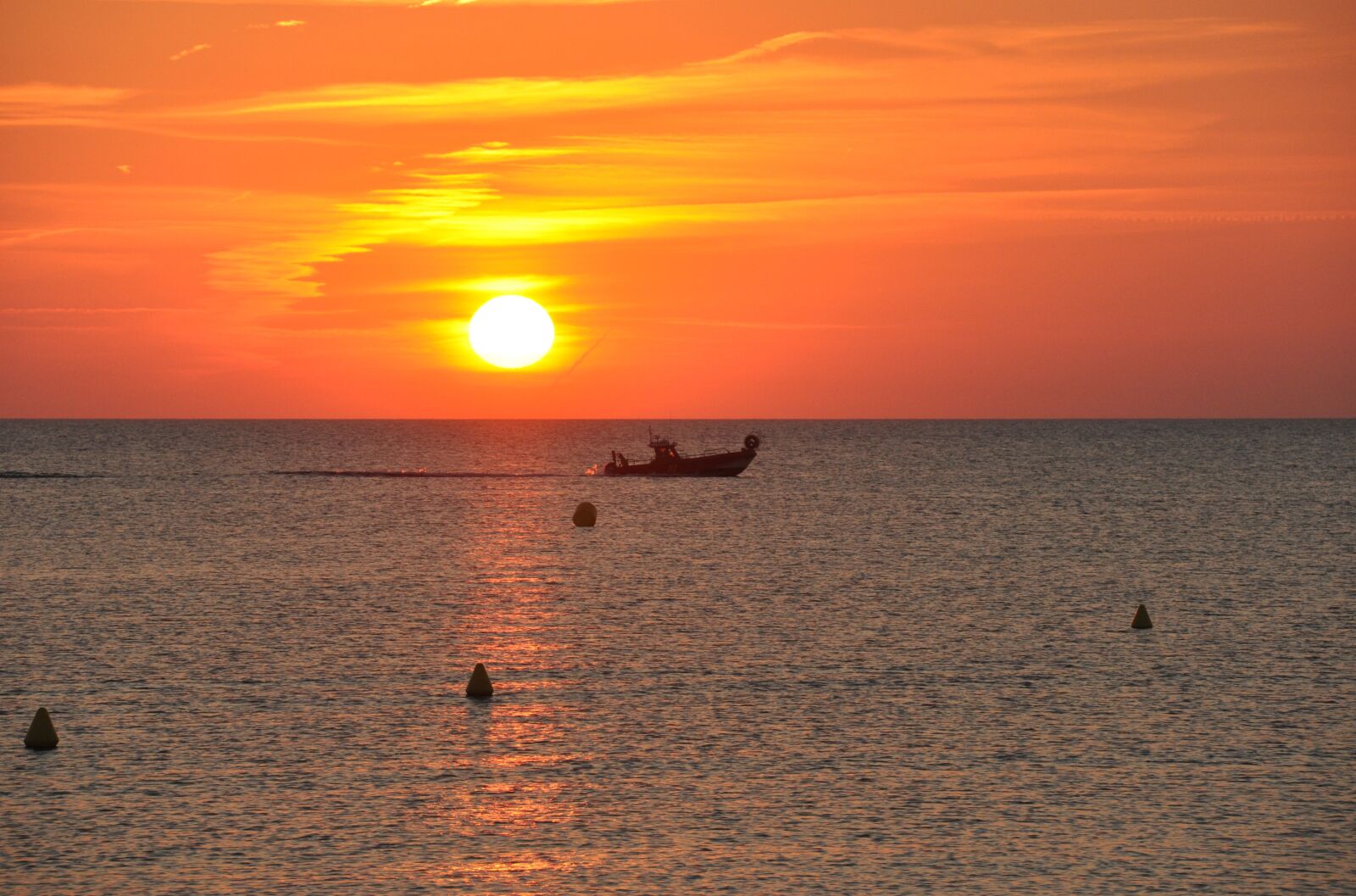 Nikon D90 sample photo. Sunrise, sea, reflection photography