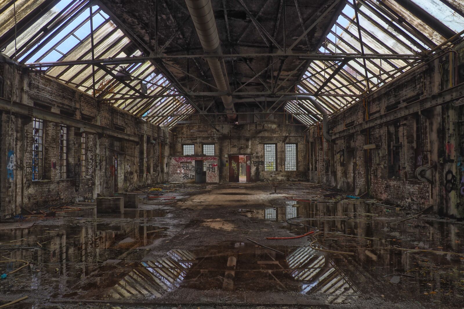 Olympus OM-D E-M10 sample photo. Lost places, factory, pforphoto photography