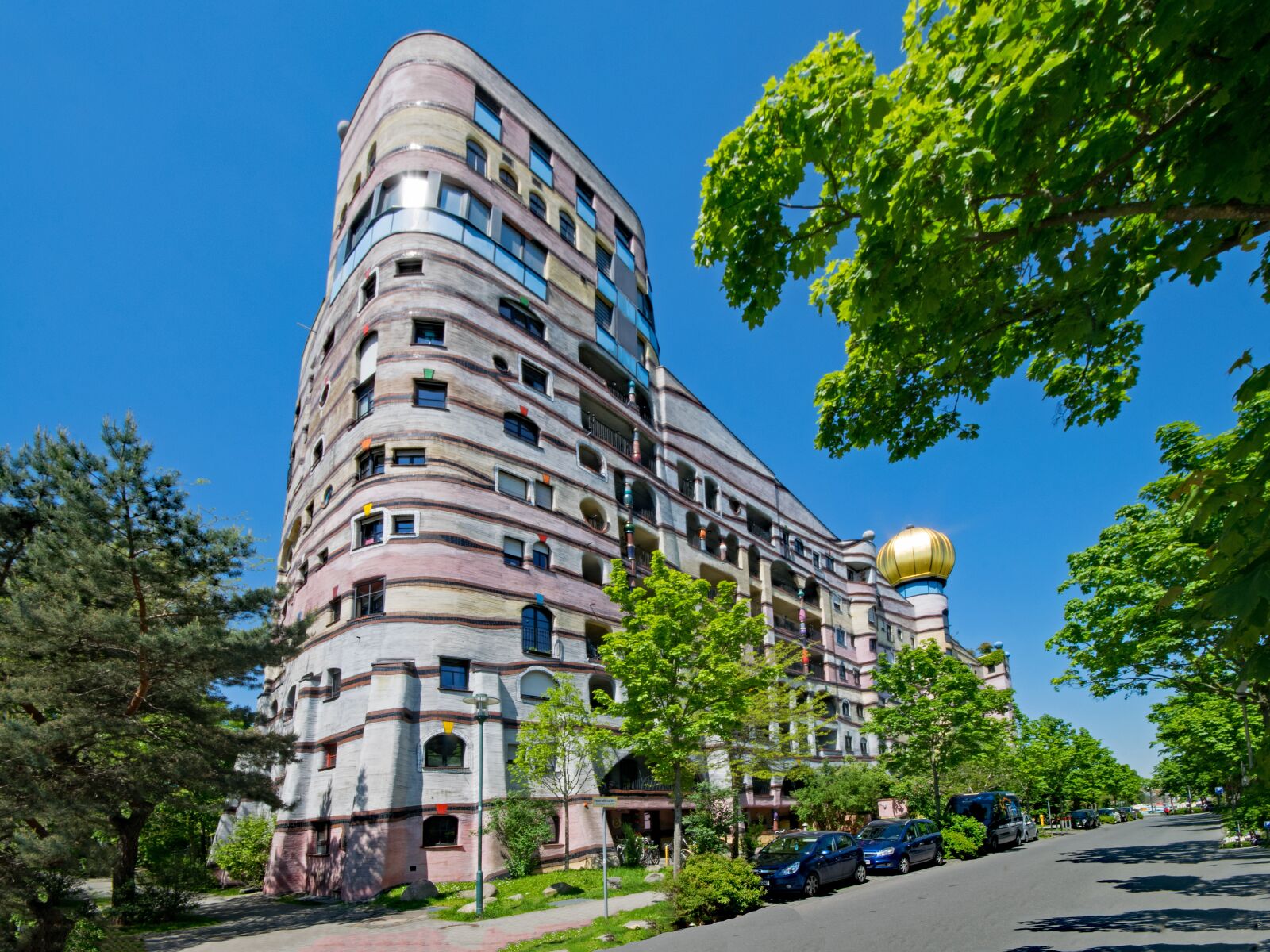 Nikon D5300 sample photo. Forest spiral, hundertwasser house photography