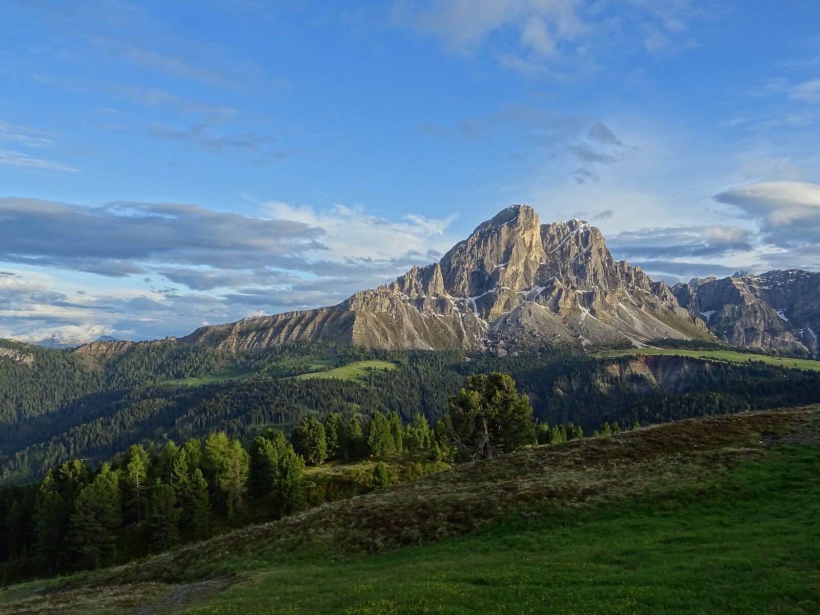 Sony DSC-HX60 sample photo. Dolomites, mountains, hiking photography