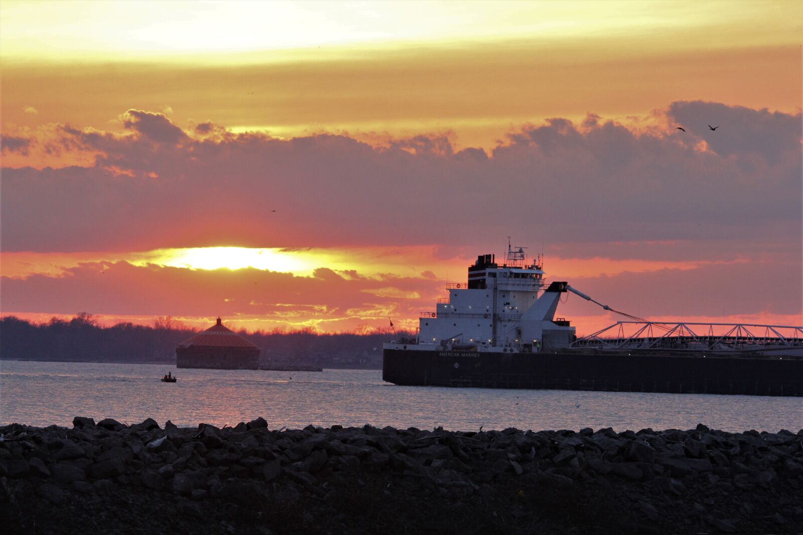Canon EOS 60D sample photo. Ship, sunset, lake photography