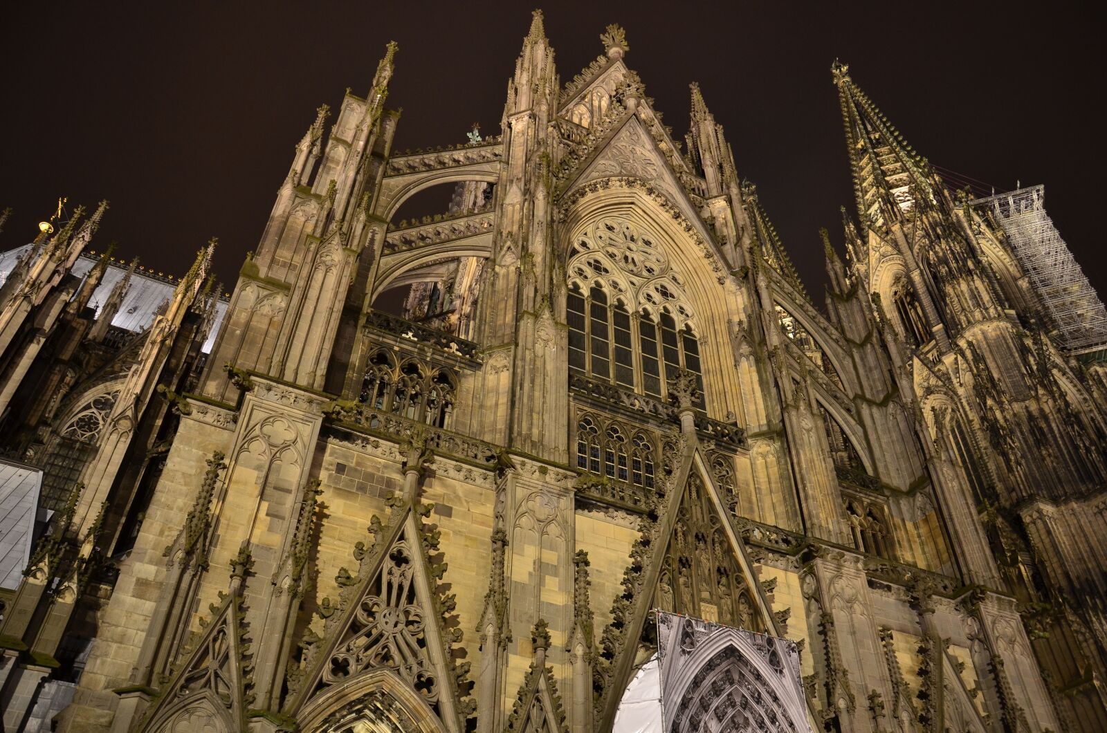 Nikon D7000 sample photo. Cologne, church, evening photography