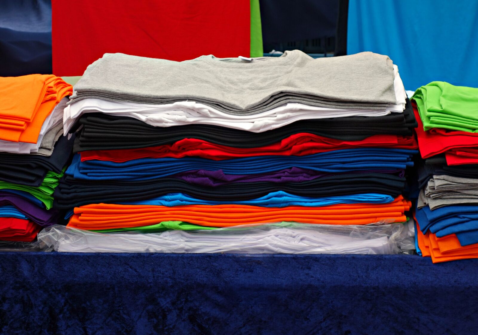 Sony Cyber-shot DSC-RX100 sample photo. T-shirt, tee, clothing photography