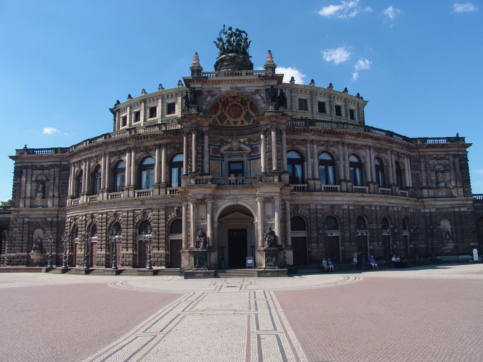 Sony DSC-F828 sample photo. Dresden, opera, historically photography